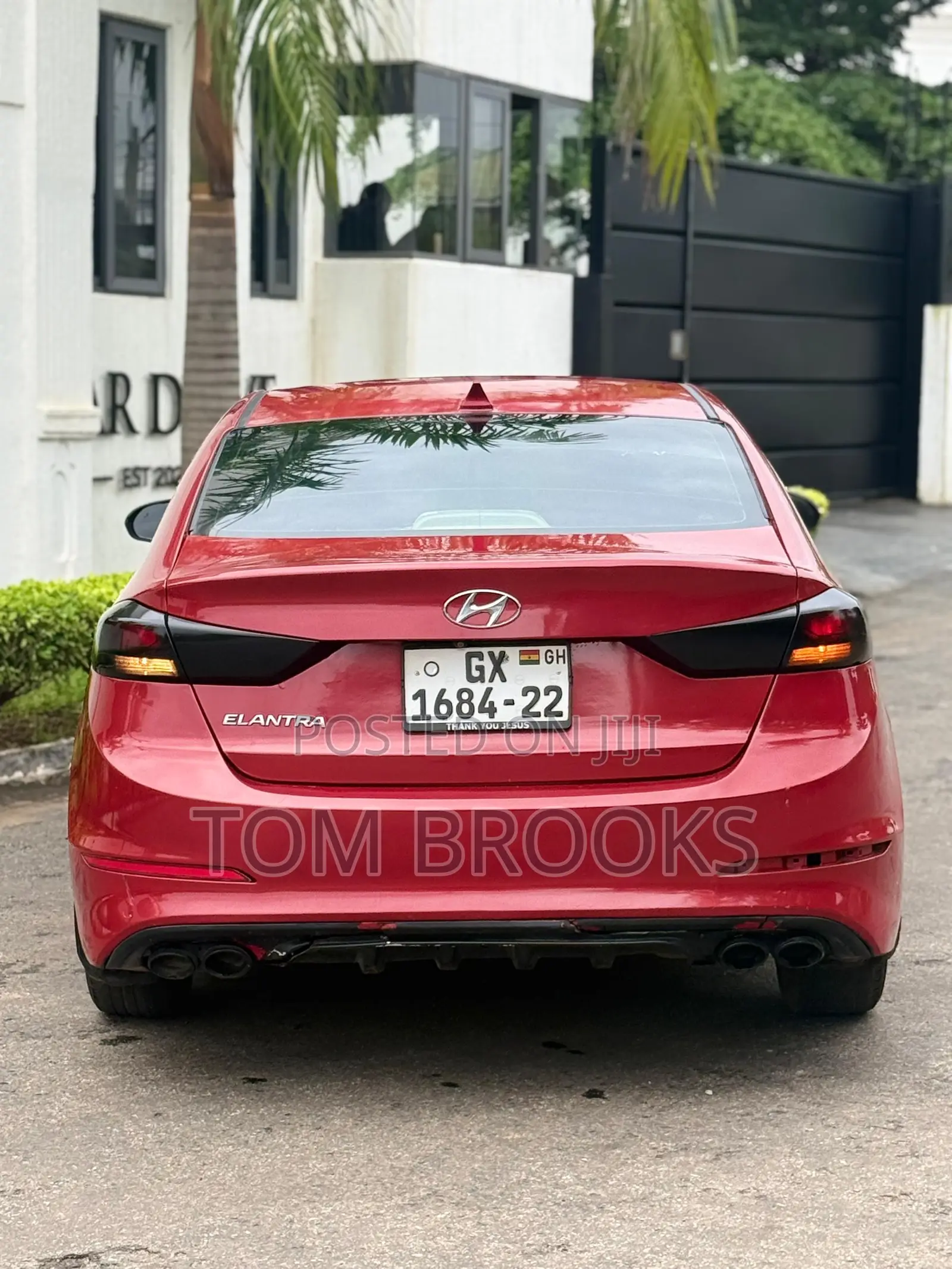 Hyundai Elantra 2016 Red