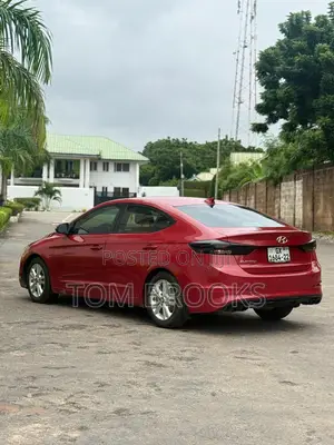 Hyundai Elantra 2016 Red