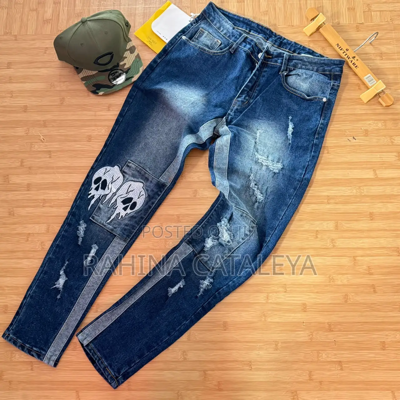 Men Qualify Jeans
