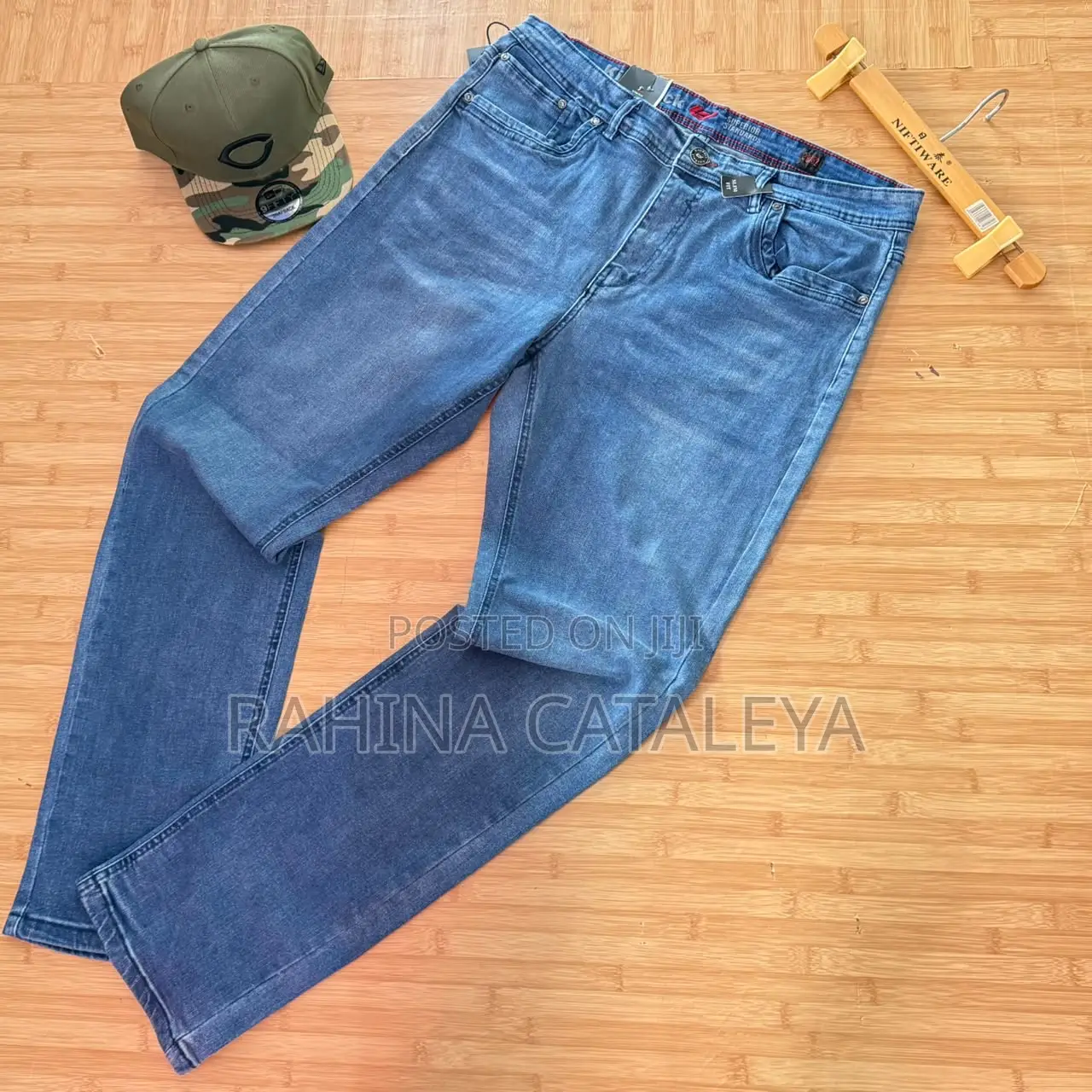 Men Qualify Jeans