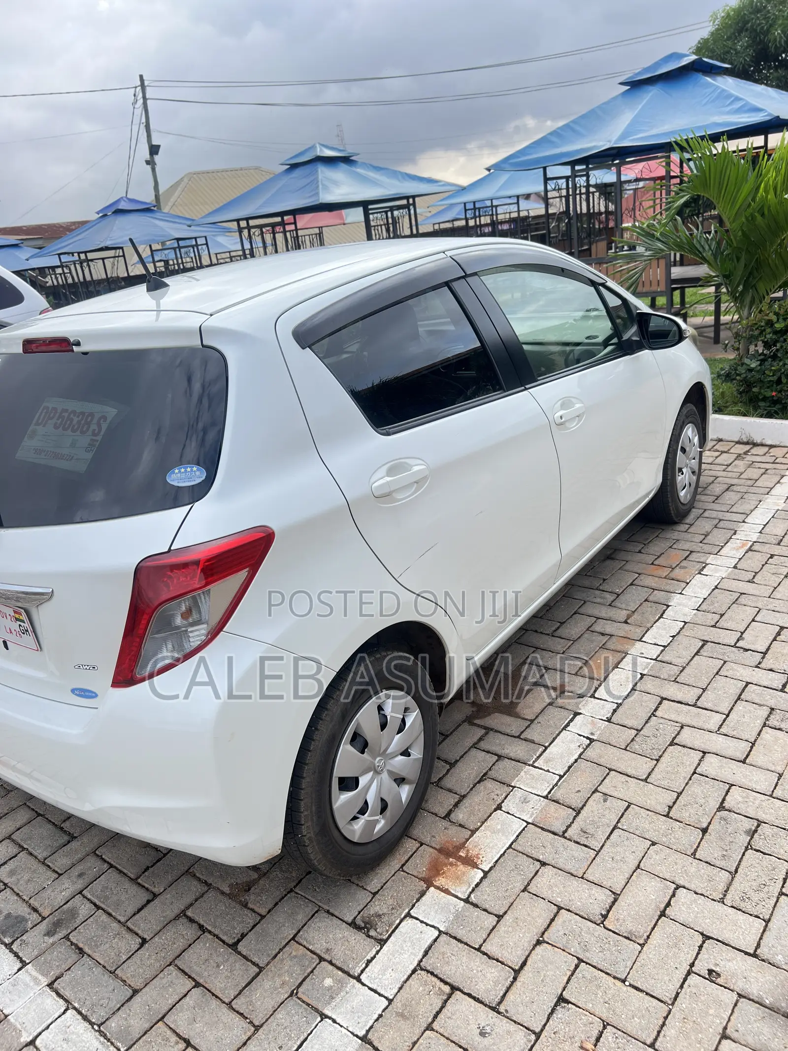 Toyota Vitz 2013 White