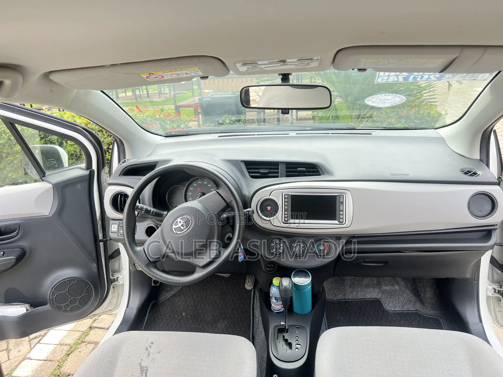 Toyota Vitz 2013 White
