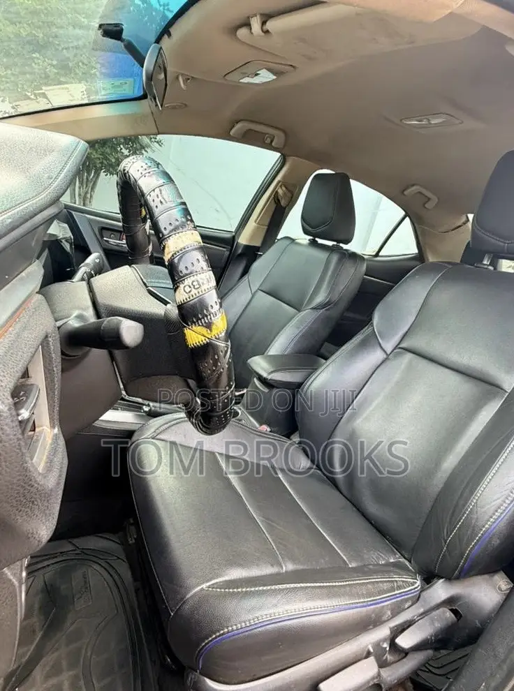 Toyota Corolla S 4dr Sedan (1.8L 4cyl CVT) 2014 Black