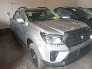 New Nissan Pick-Up 2025 Gray