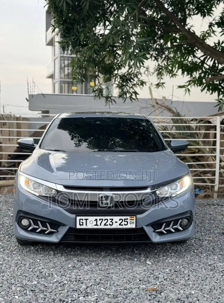 Honda Civic EX 4dr Sedan (2.0L 4cyl) 2017 Gray