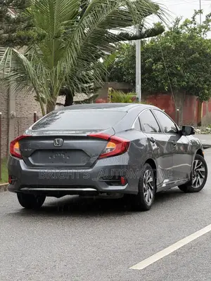 Honda Civic EX 2021 Gray