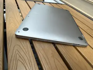Laptop Apple MacBook Pro 2020 16GB Intel Core i5 SSD 256GB