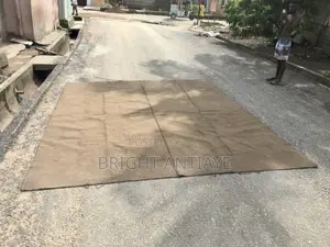 Woolen Capet