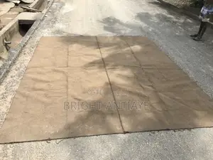 Woolen Capet