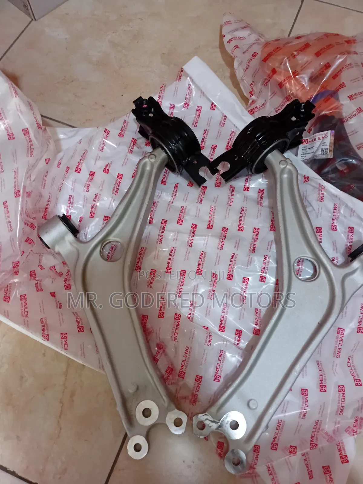 Honda Accord 2022-25 Lower Control Arm Pair. Original