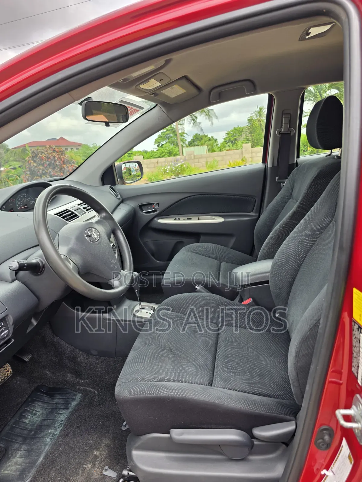 Toyota Yaris 2010 Red