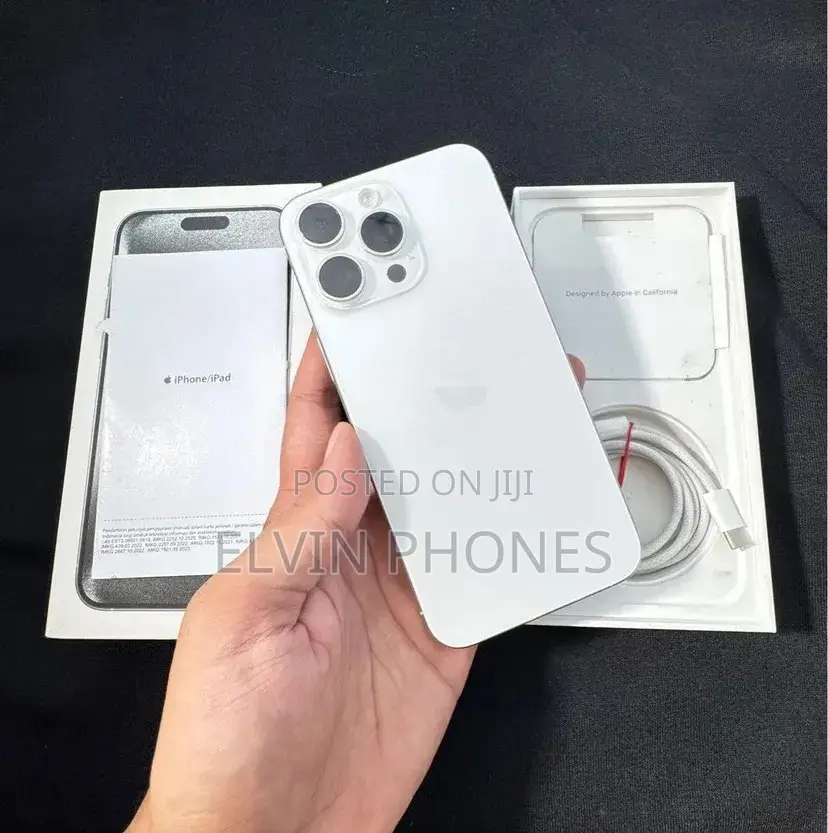 New Apple iPhone 15 Pro Max 256 GB White
