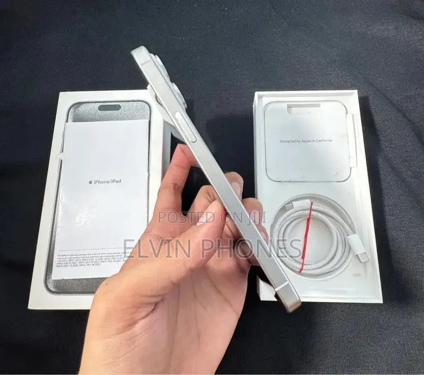 New Apple iPhone 15 Pro Max 256 GB White