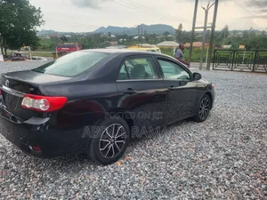 Toyota Corolla LE Special Edition 4dr Sedan (1.8L 4cyl 4A) 2013 Black