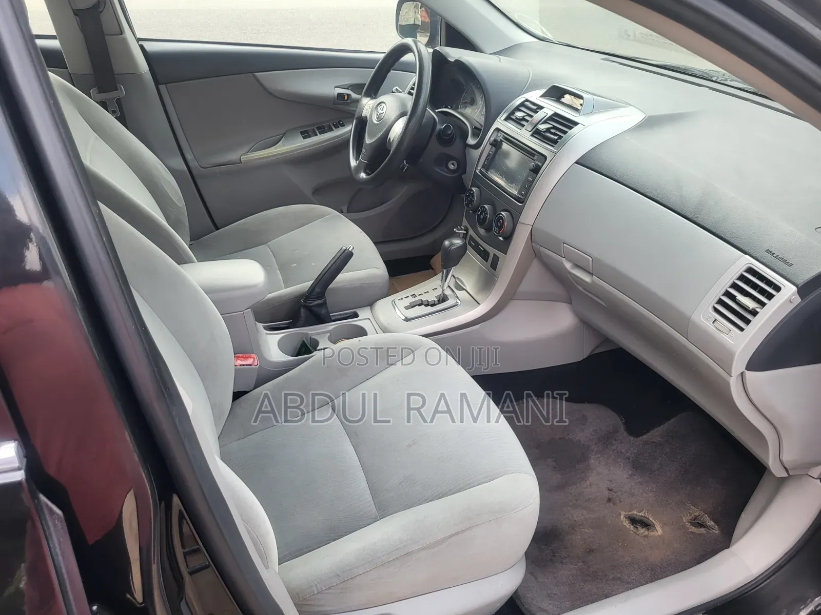 Toyota Corolla LE Special Edition 4dr Sedan (1.8L 4cyl 4A) 2013 Black