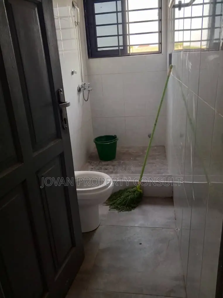 1bdrm Room & Parlour in Ablekuman for rent