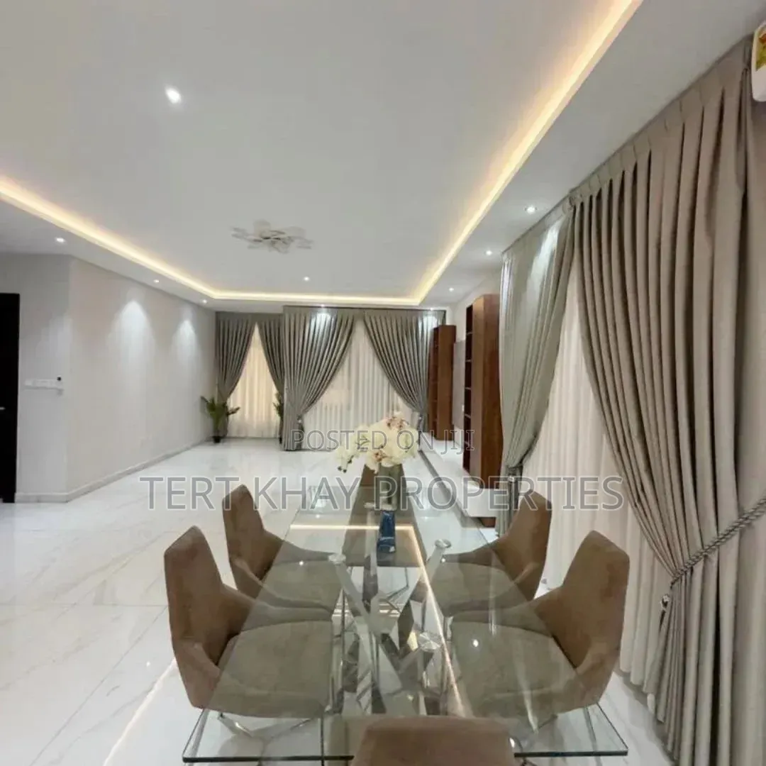 4bdrm House in East Airport, Papaye for sale