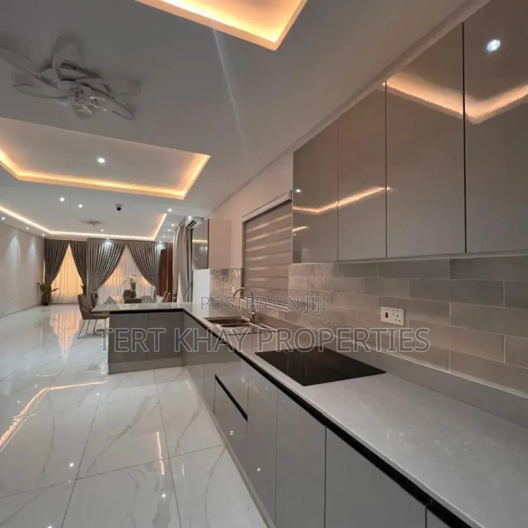 4bdrm House in East Airport, Papaye for sale