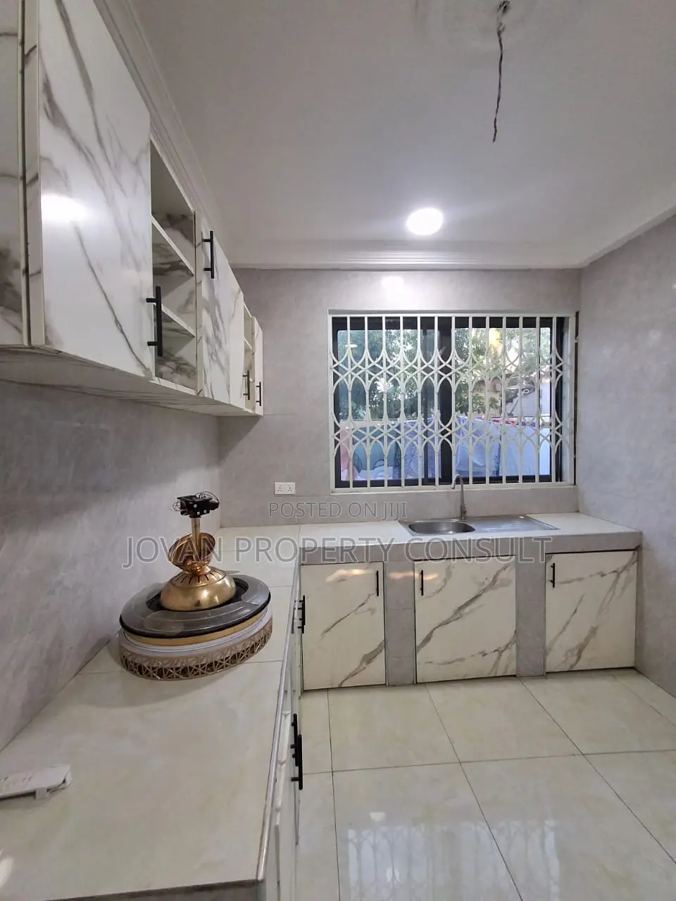 2bdrm Apartment in East Legon for rent