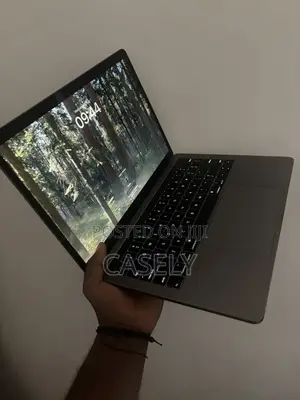 Laptop Apple MacBook Pro 2020 8GB Intel Core i5 SSD 500GB