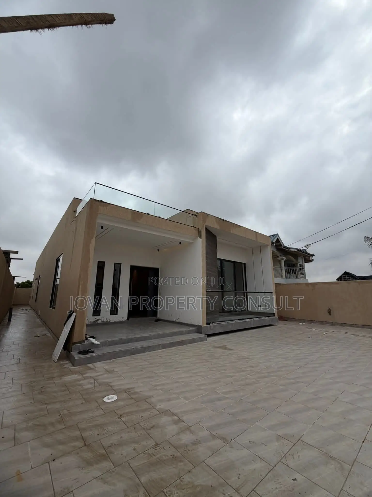 3bdrm House in Lakeside for sale