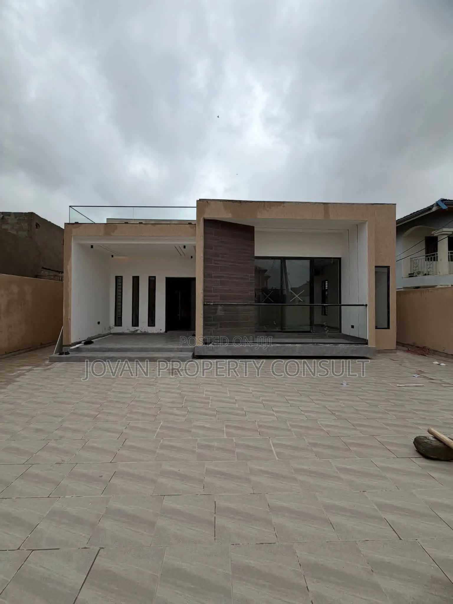 3bdrm House in Lakeside for sale