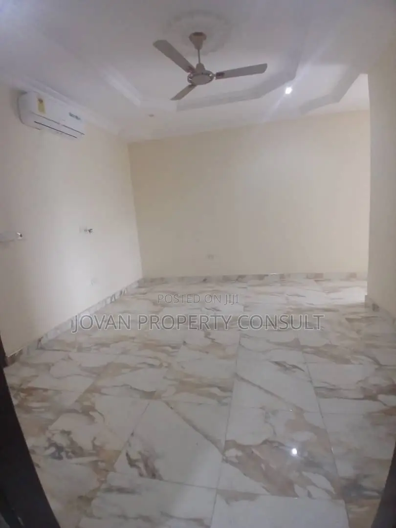 2bdrm Apartment in Pokuase Acp for rent