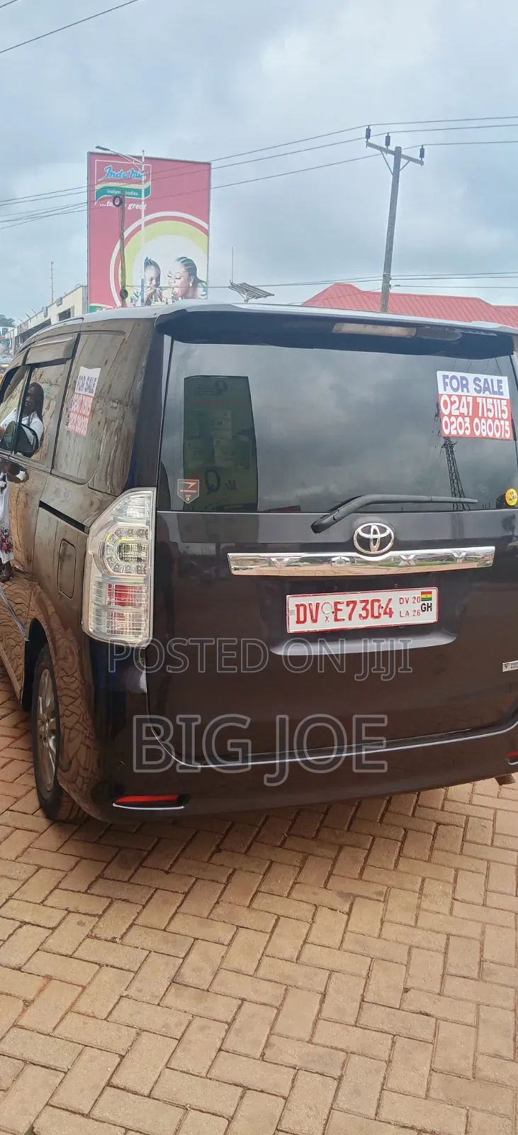 Toyota Voxy 2013 Black