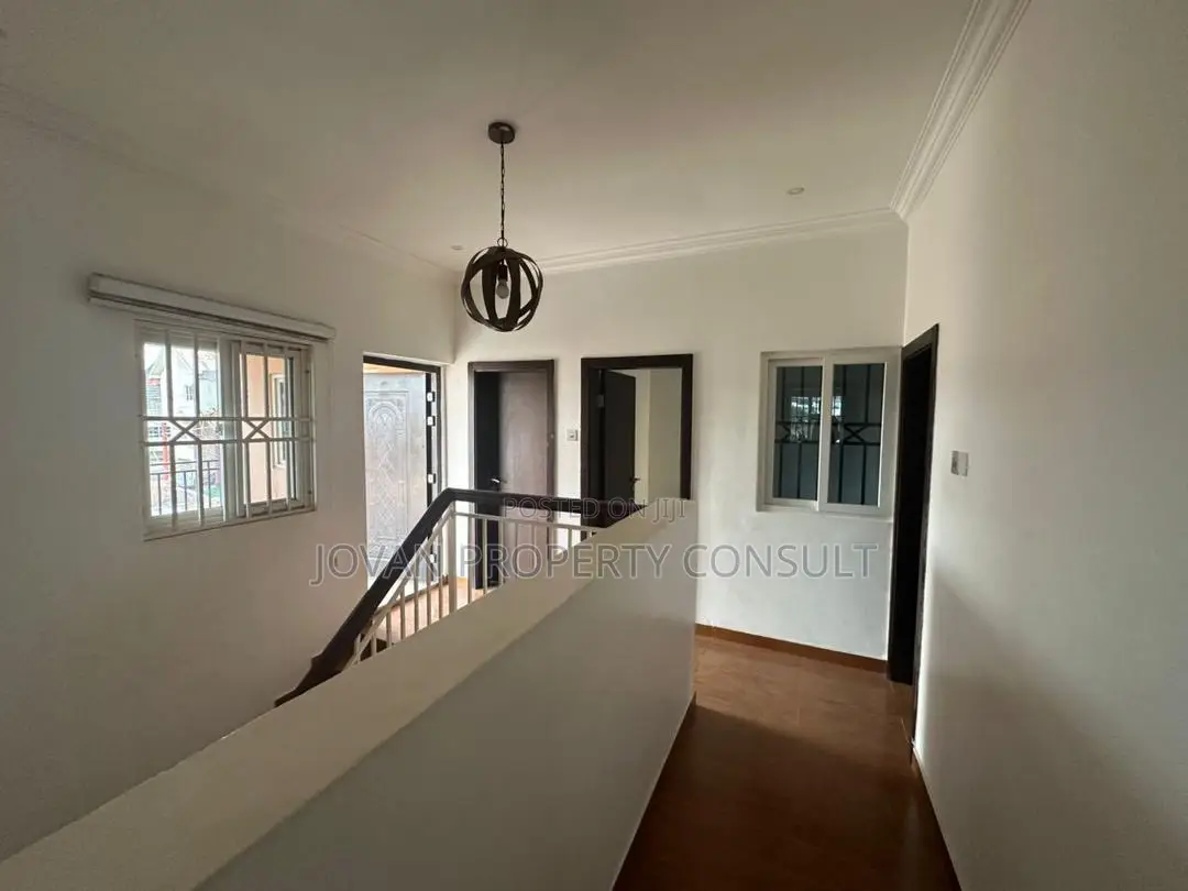 3bdrm House in Pokuase Acp for rent