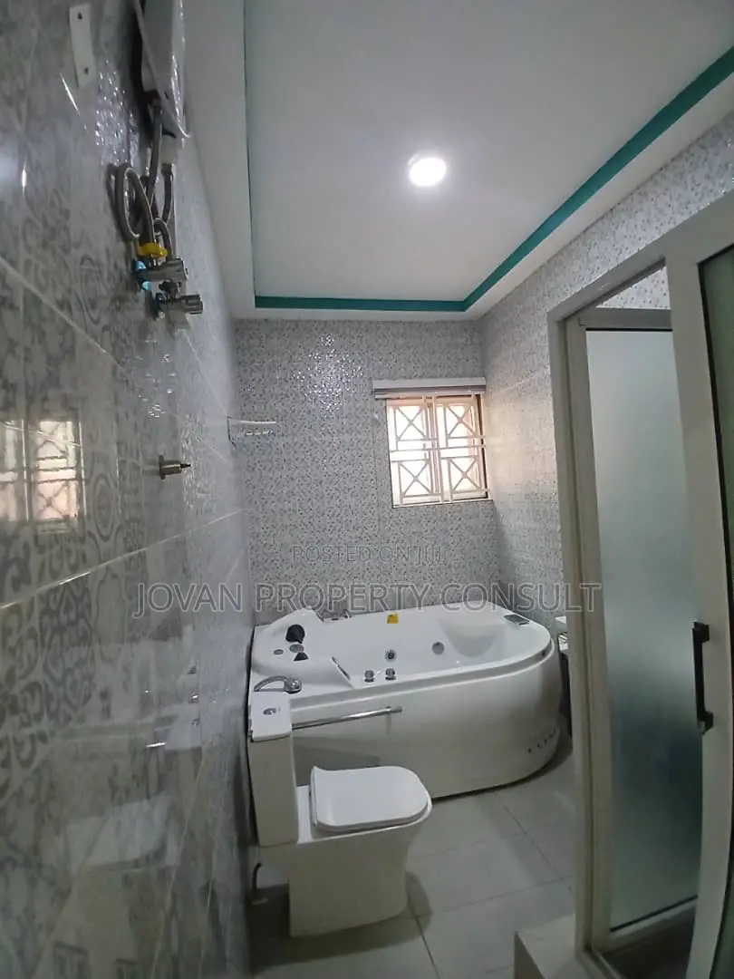 3bdrm House in Sapeiman, Amasaman for rent