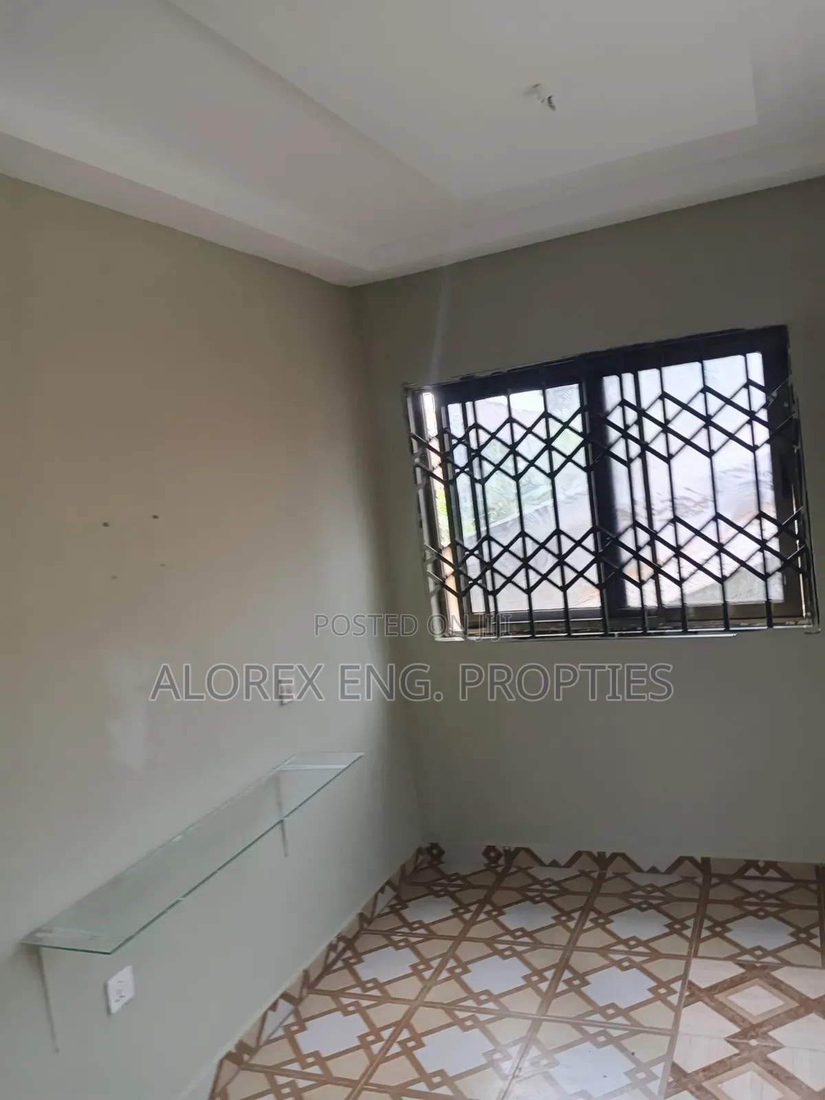 2bdrm Apartment in Adenta, Frafraha for rent