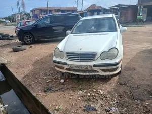 Mercedes-Benz C230 2005 White