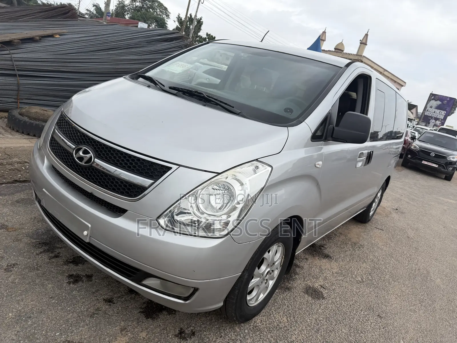 Hyundai Starex 2013 Grey