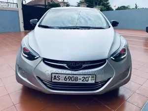 Hyundai Elantra Limited Sedan FWD (1.8L 4cyl 6A) 2013 Silver