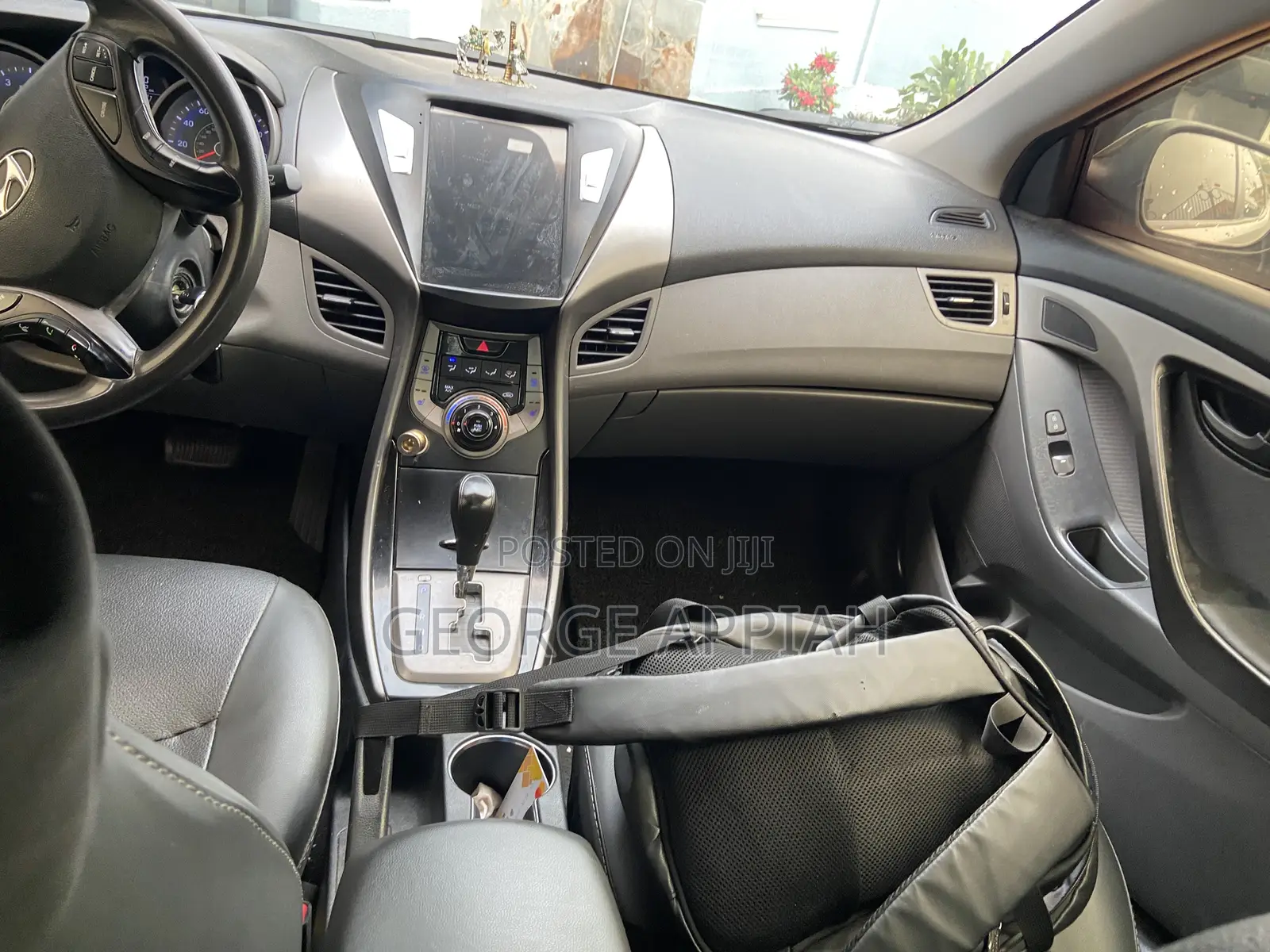 Hyundai Elantra Limited Sedan FWD (1.8L 4cyl 6A) 2013 Silver