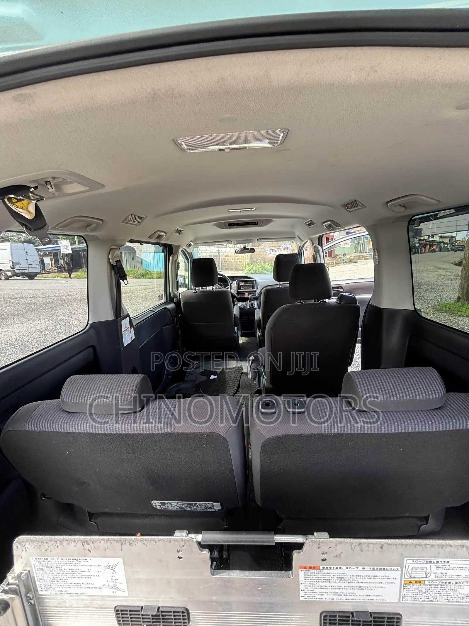 Toyota Voxy 2015 Green