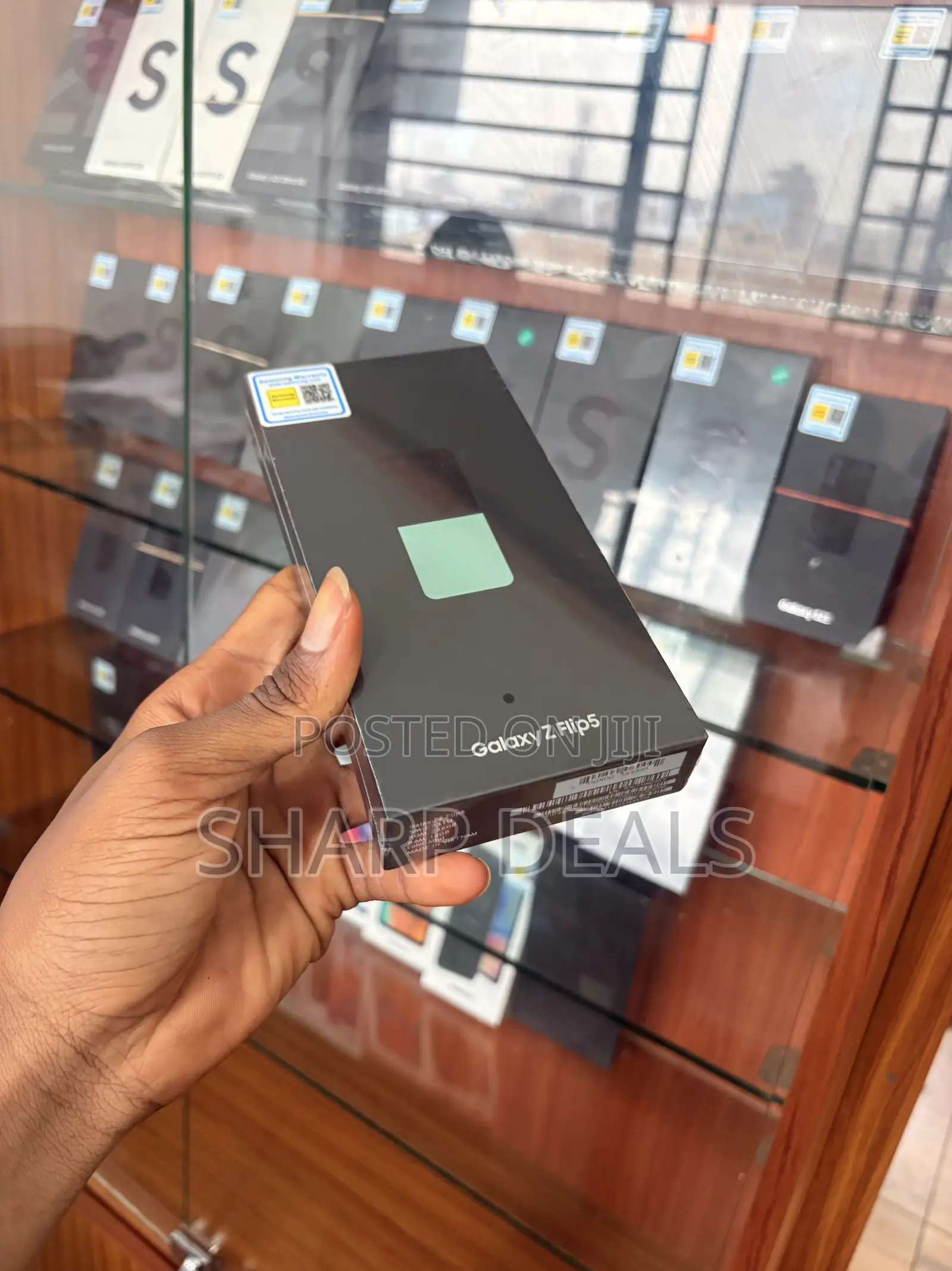 New Samsung Galaxy Z Flip 5 256 GB White