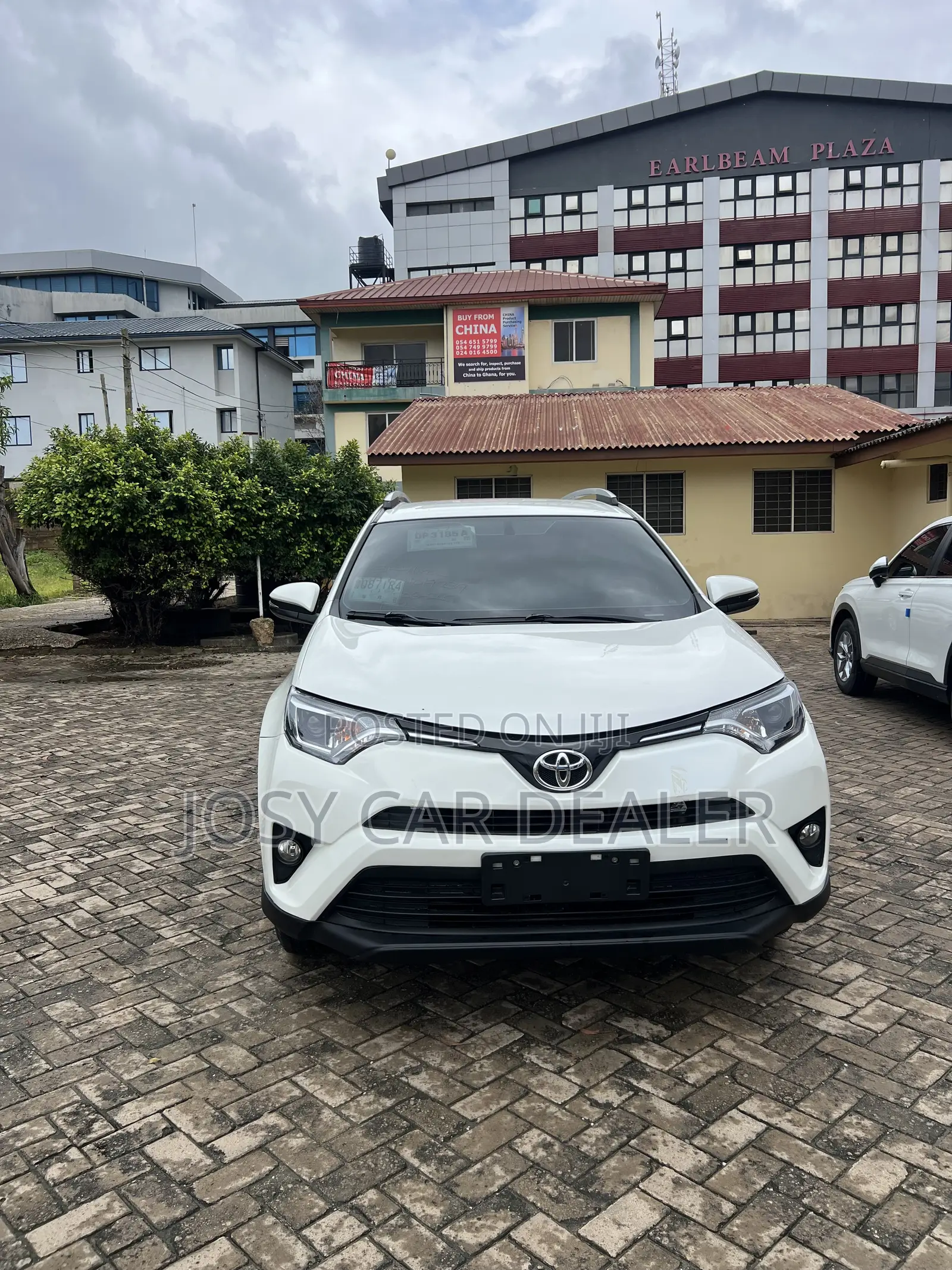 Toyota RAV4 2017 White