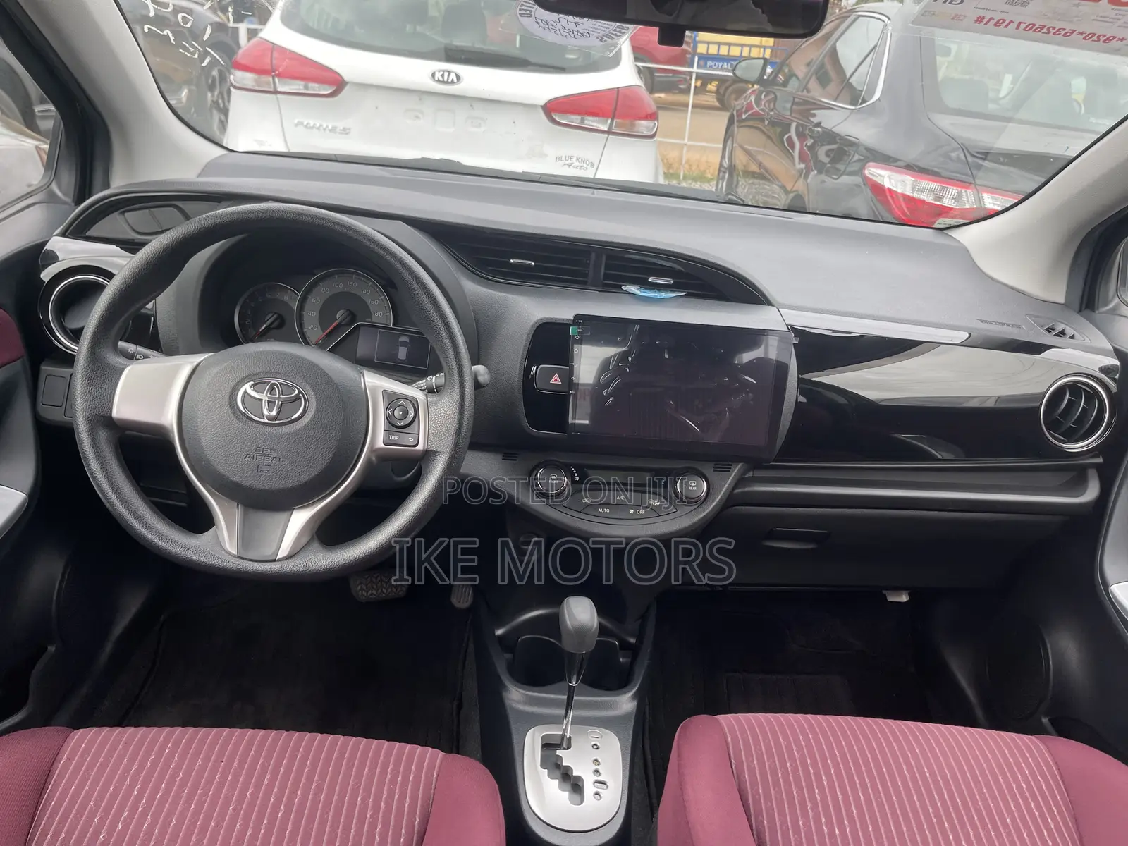 Toyota Vitz 1.3 AWD 3dr 2015 Purple