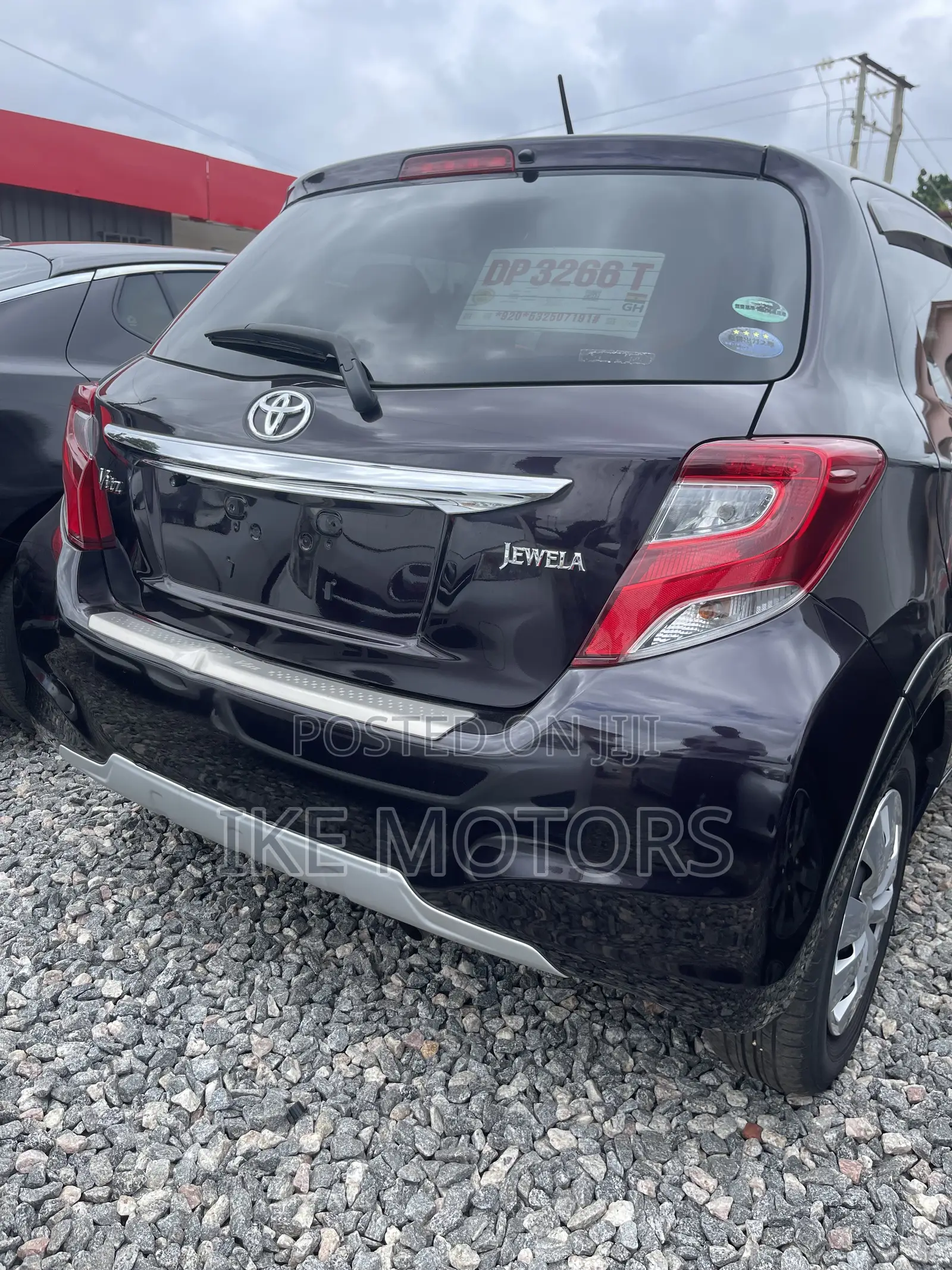 Toyota Vitz 1.3 AWD 3dr 2015 Purple