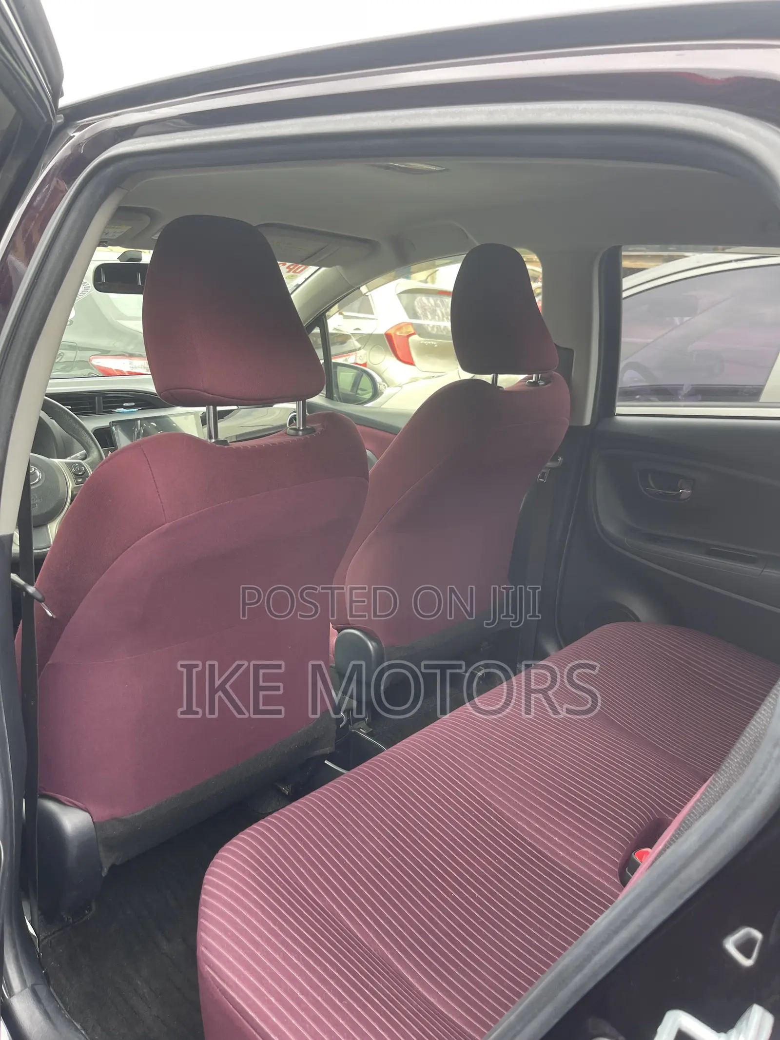 Toyota Vitz 1.3 AWD 3dr 2015 Purple