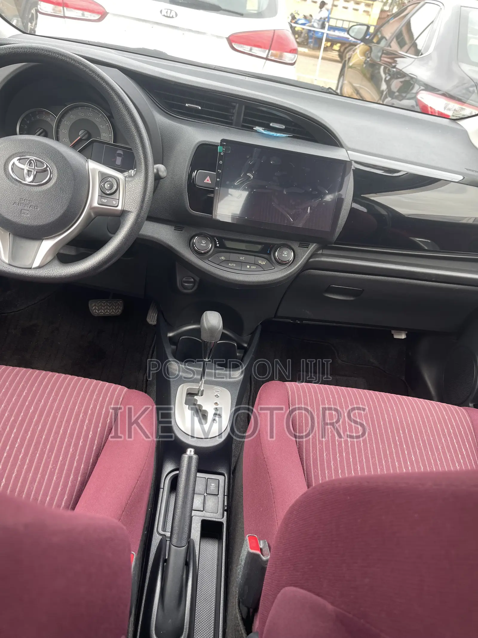 Toyota Vitz 1.3 AWD 3dr 2015 Purple