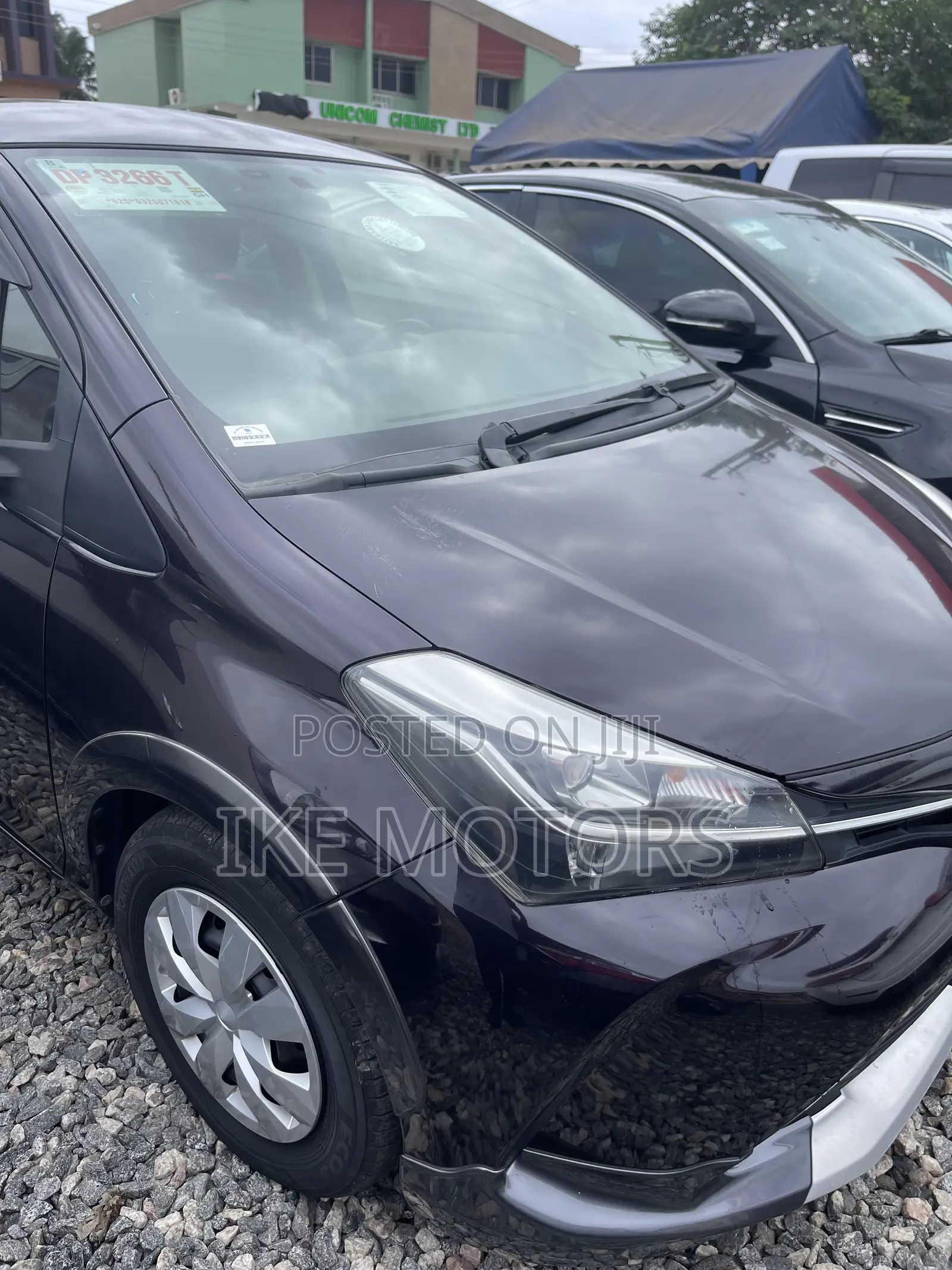 Toyota Vitz 1.3 AWD 3dr 2015 Purple