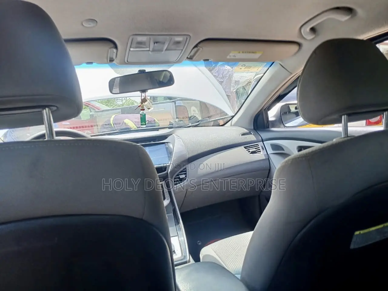Hyundai Elantra GLS Sedan FWD (1.8L 4cyl 6A) 2013 Silver