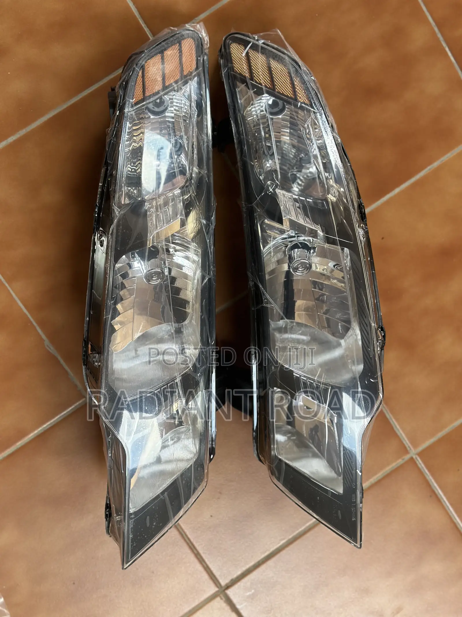 Kia Forte 2009 ,2010 , 2011, 2012 , 2013 Headlight