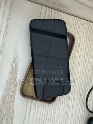 Apple iPhone 16 128 GB Black