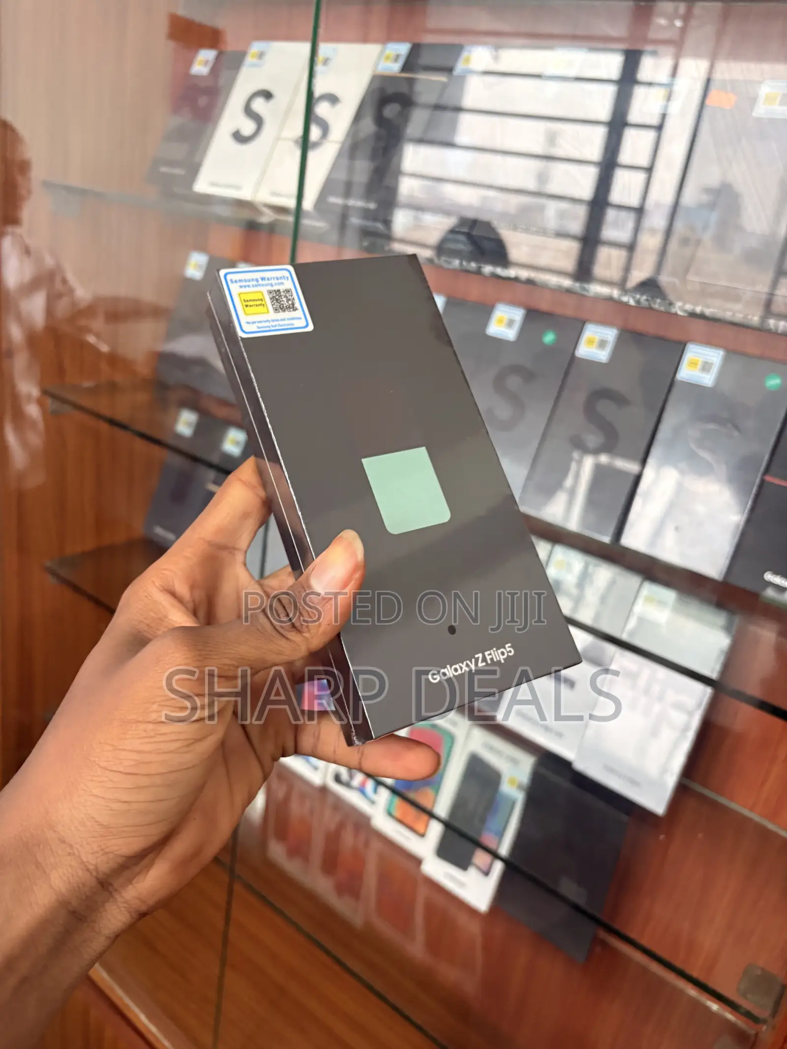 New Samsung Galaxy Z Flip5 256 GB Green