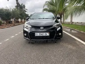 Toyota Corolla 2015 Black