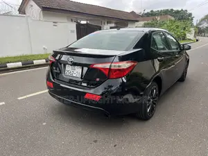 Toyota Corolla 2015 Black