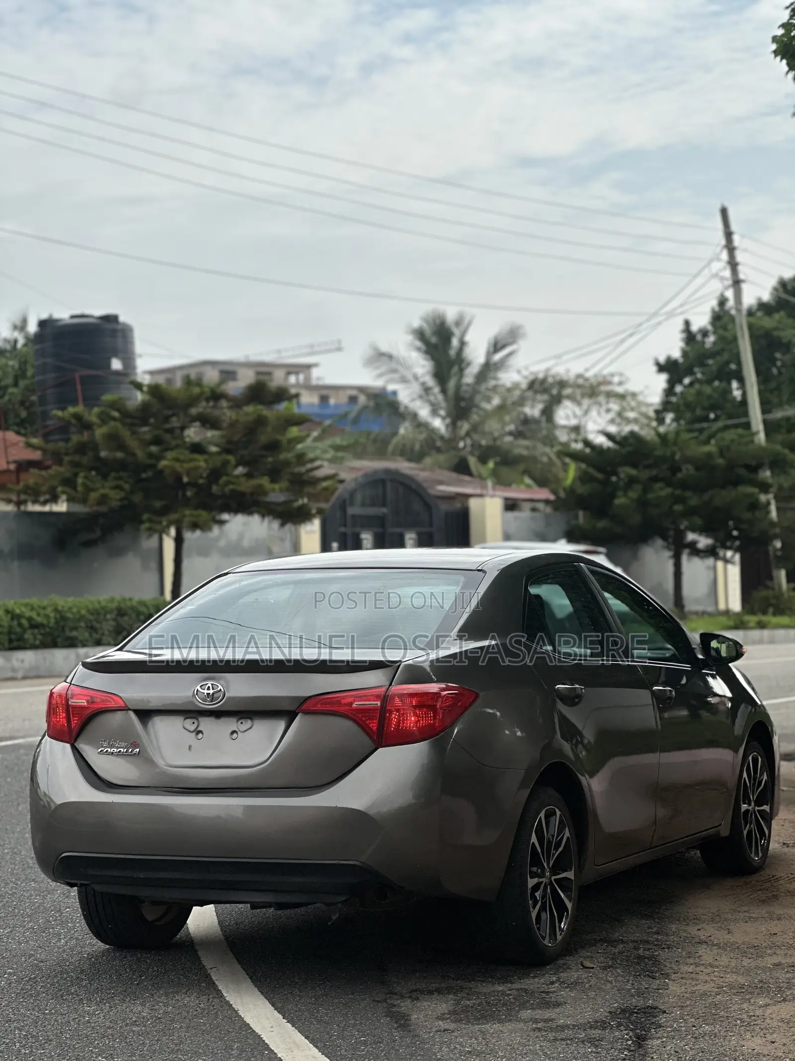 Toyota Corolla SE (1.8L 4cyl 2A) 2018 Gray